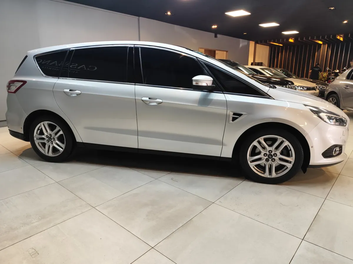 Mirá esta publicación de Ford S Max