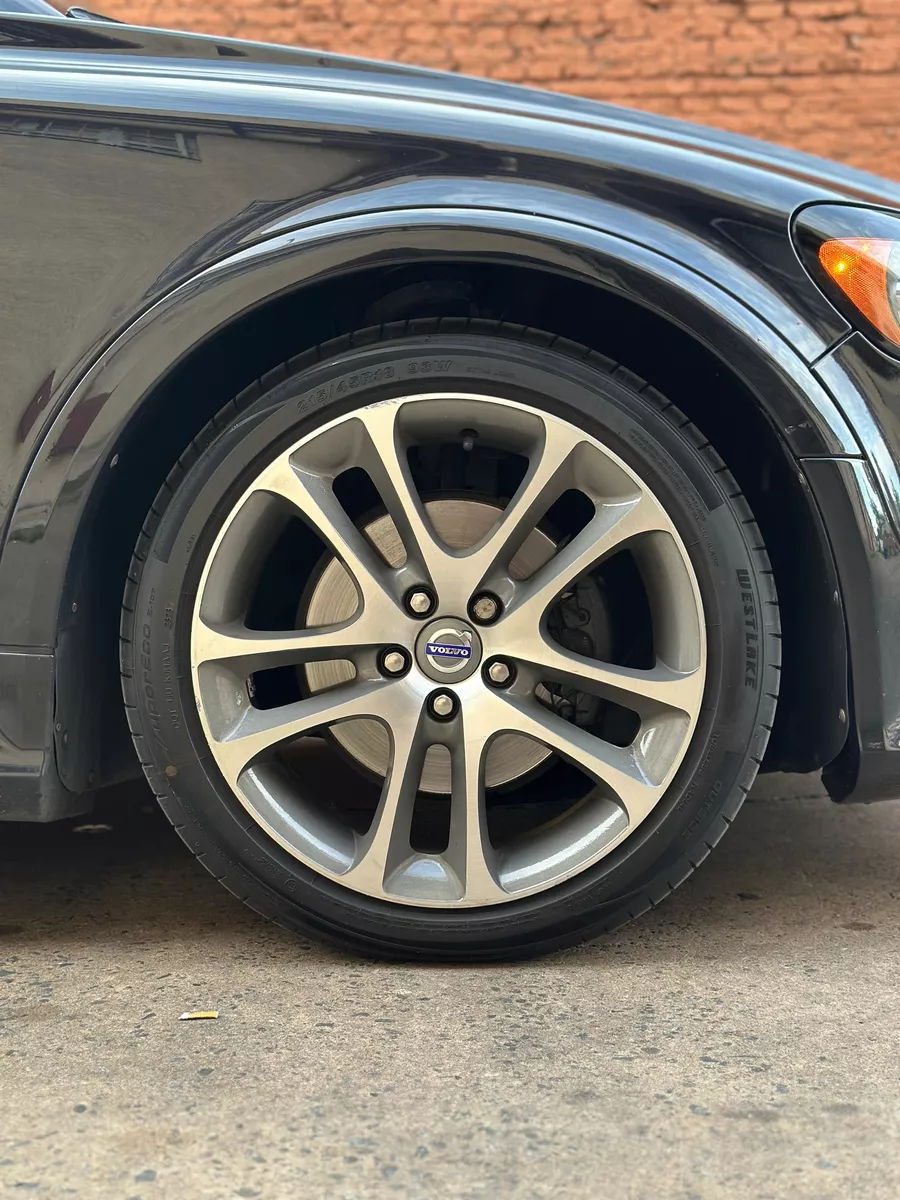 Mirá esta publicación de Volvo C 30