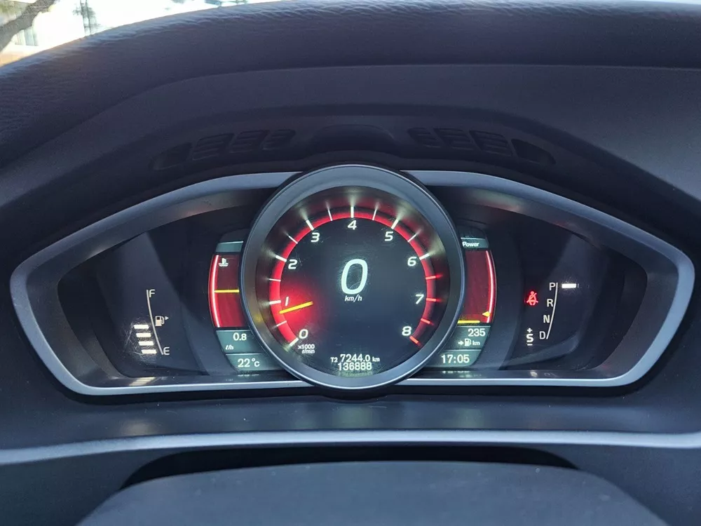 Volvo V 40 Foto #14