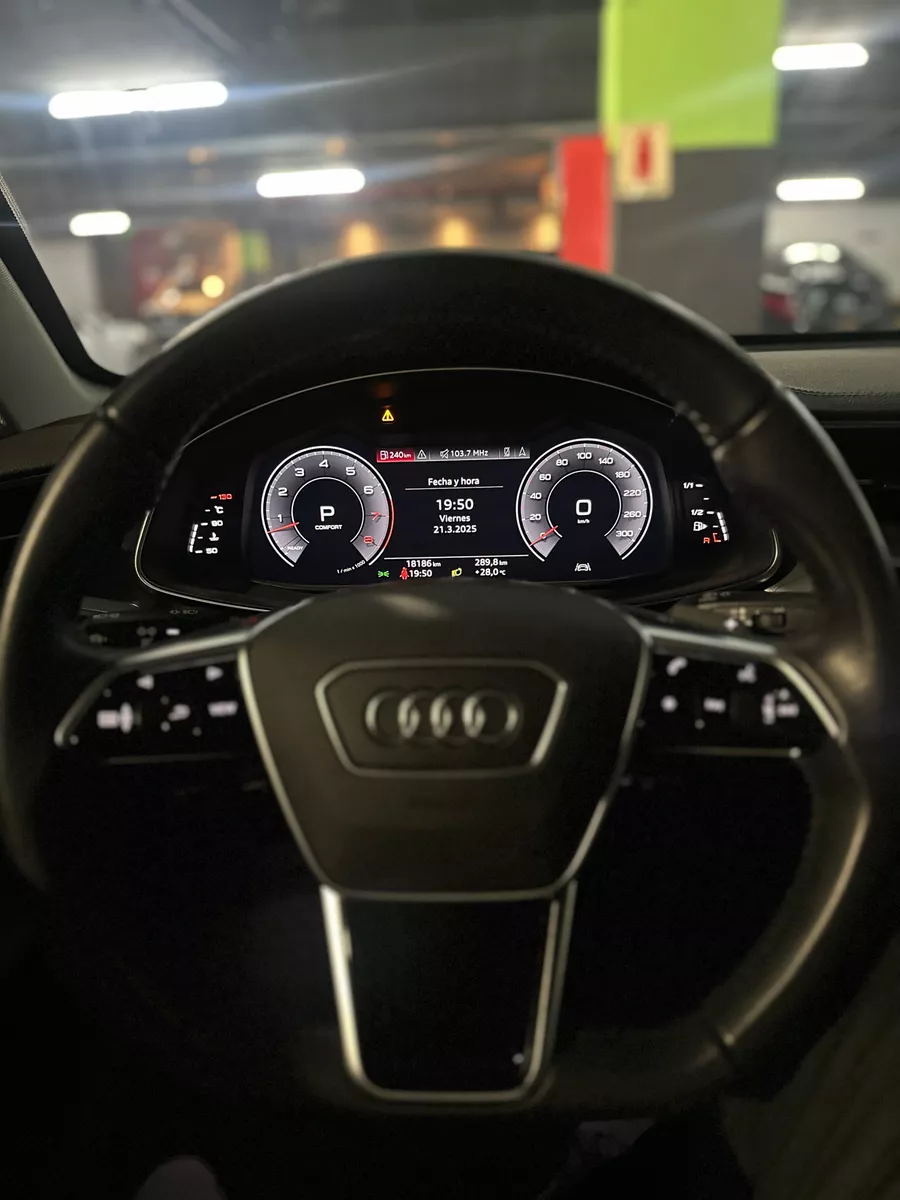 Audi A6 Foto #24