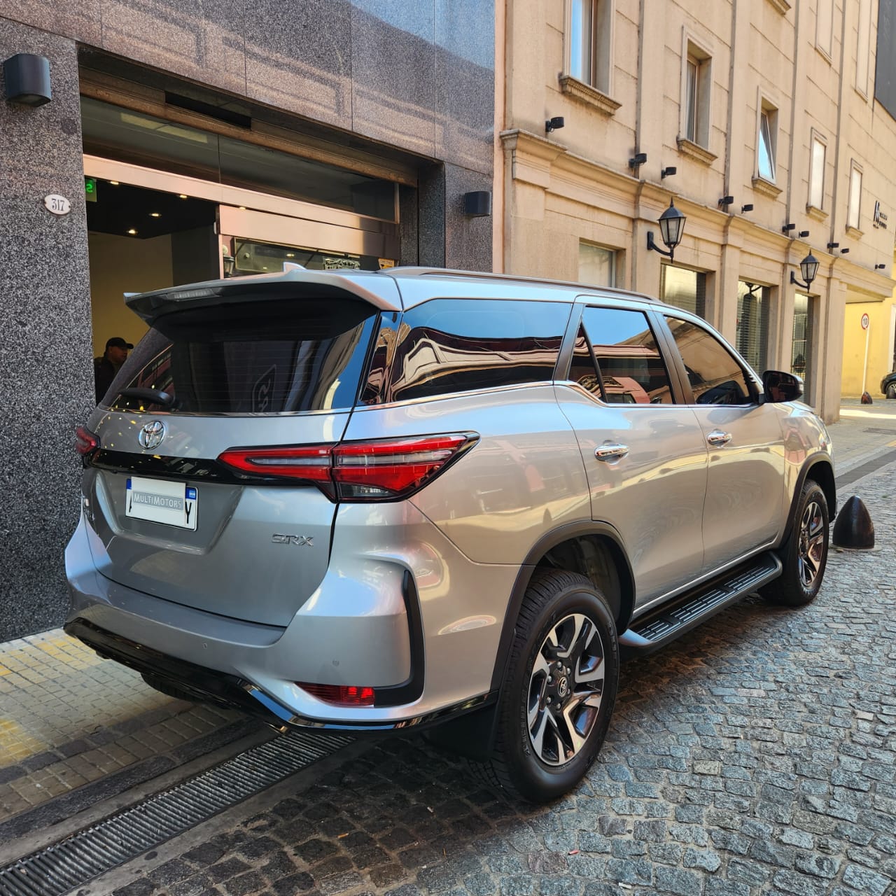 Mira esta publicación de Toyota SW4 2023 en Motordil