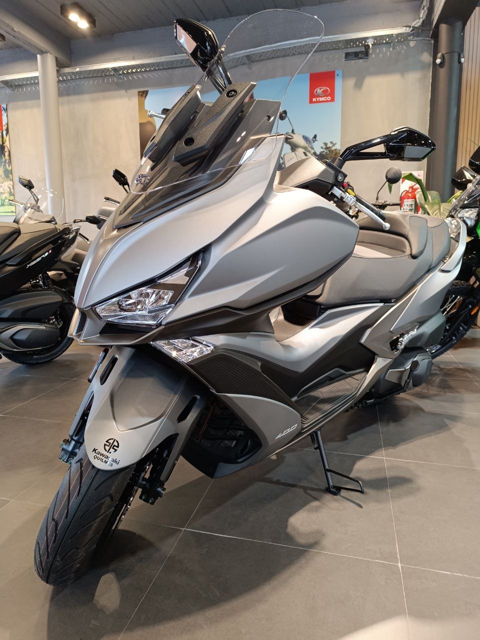 Mira esta publicación de Kymco Xciting 400 2025 en Motordil