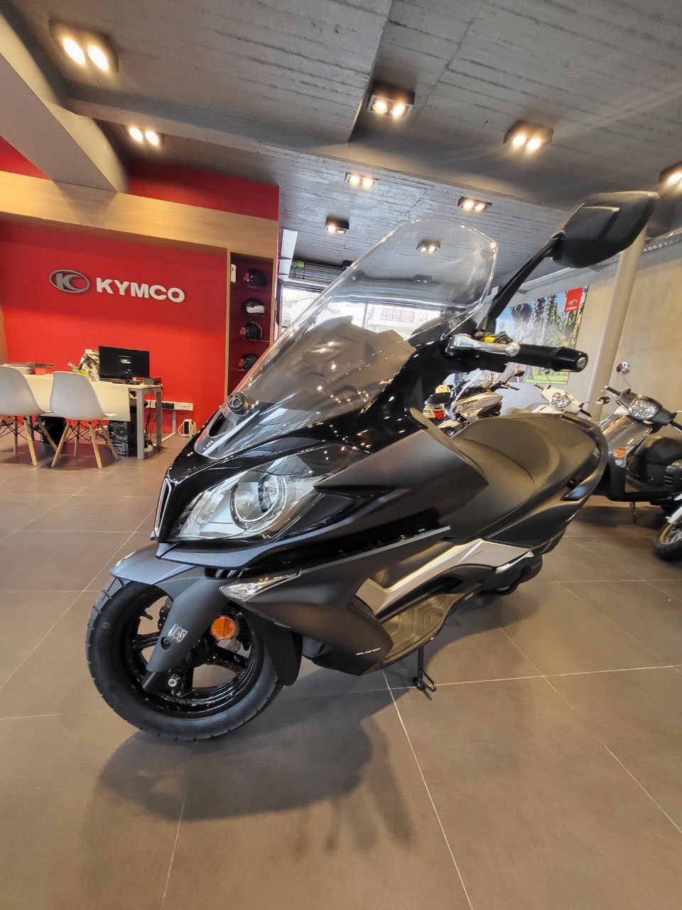 Mira esta publicación de Kymco Downtown 350 I