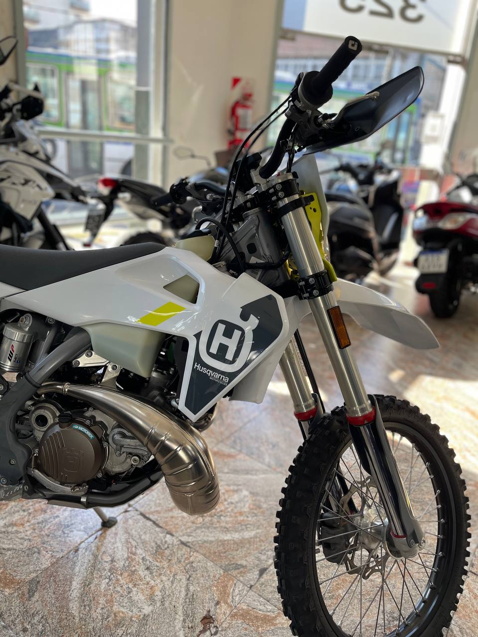 Mira esta publicación de Husqvarna TE 300 I