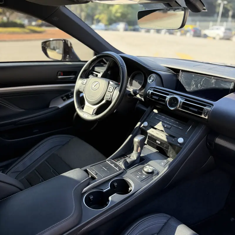 Mira esta publicación de Lexus RC 2022 en Motordil