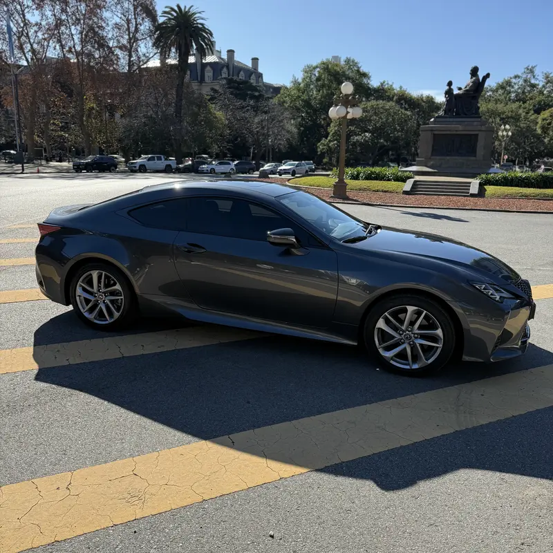 Mira esta publicación de Lexus RC 2022 en Motordil