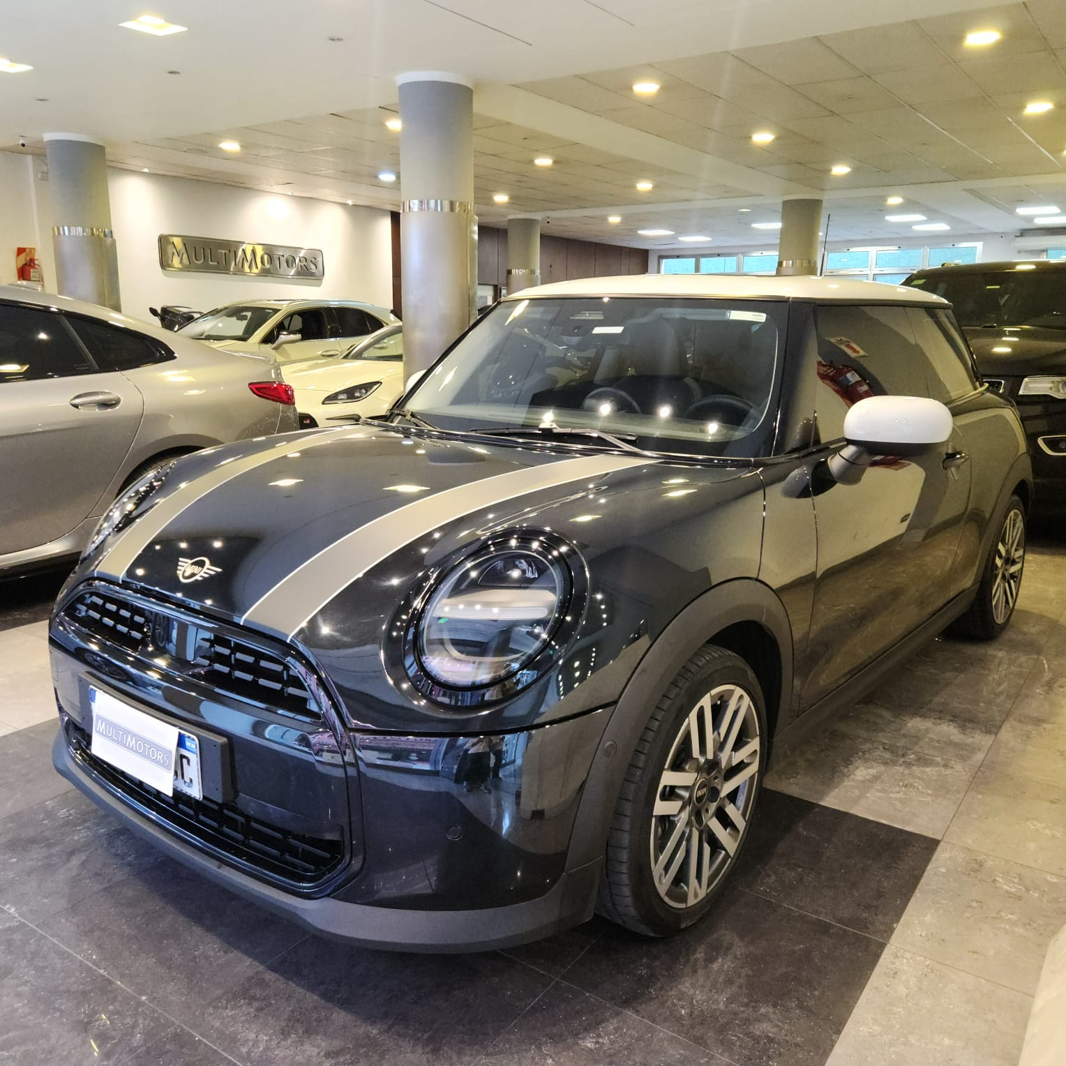 Mira esta publicación de Mini Cooper 2025 en Motordil