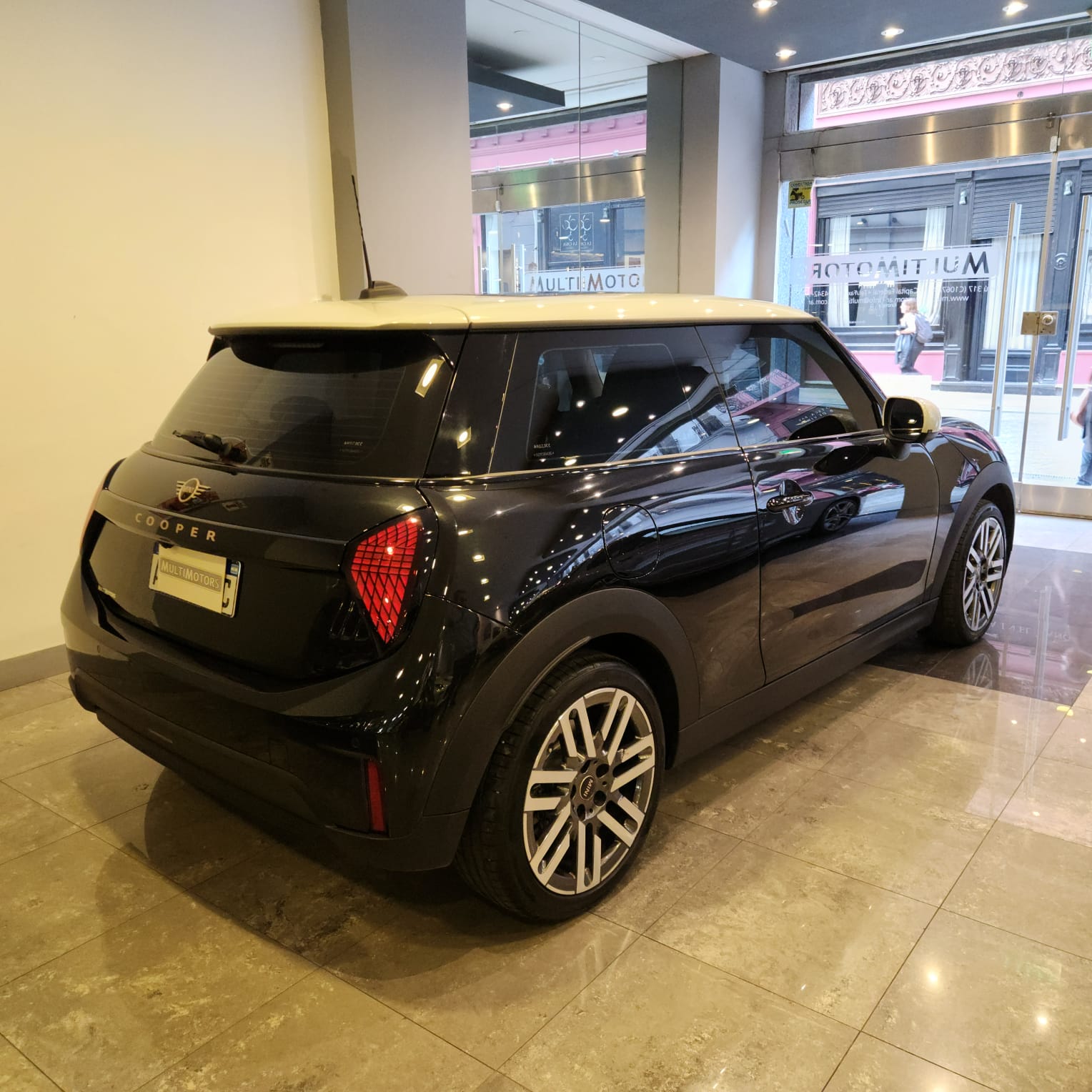 Mira esta publicación de Mini Cooper 2025 en Motordil