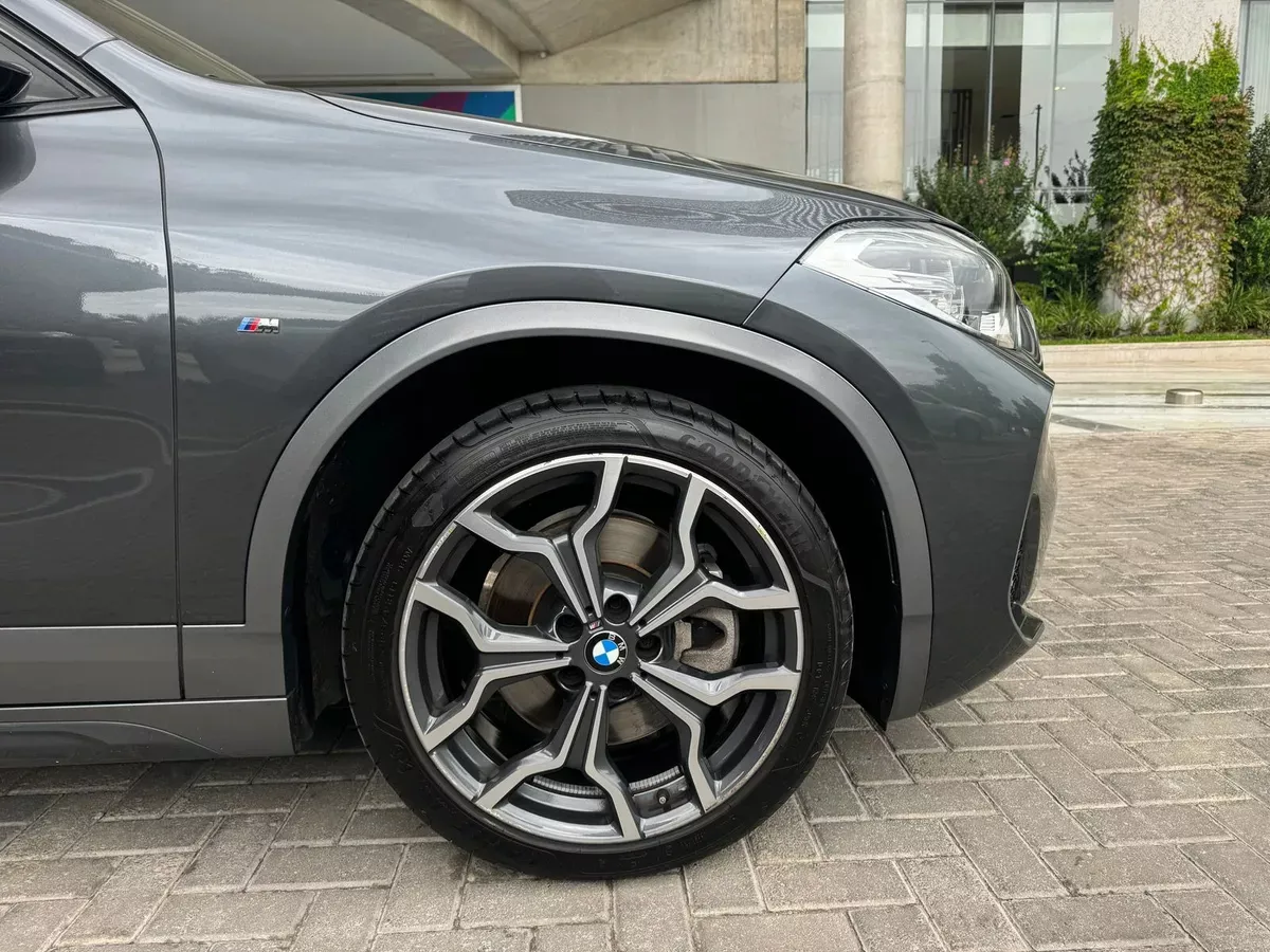Mira esta publicación de BMW iX2