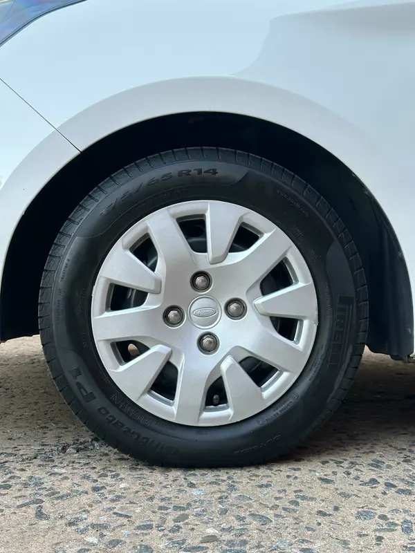 Ford KA Foto #15