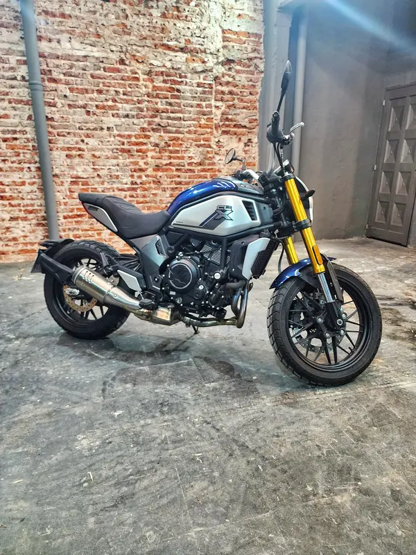 Mira esta publicación de Cf Moto Cl X 700 Heritage
