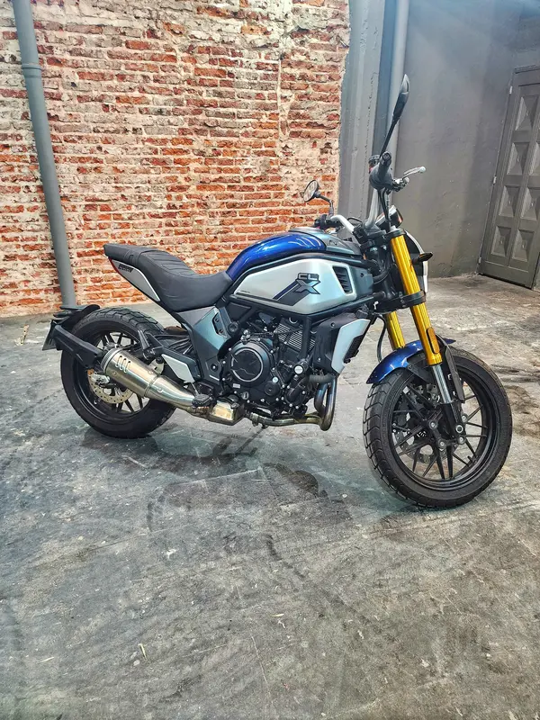 Mira esta publicación de Cf Moto Cl X 700 Heritage