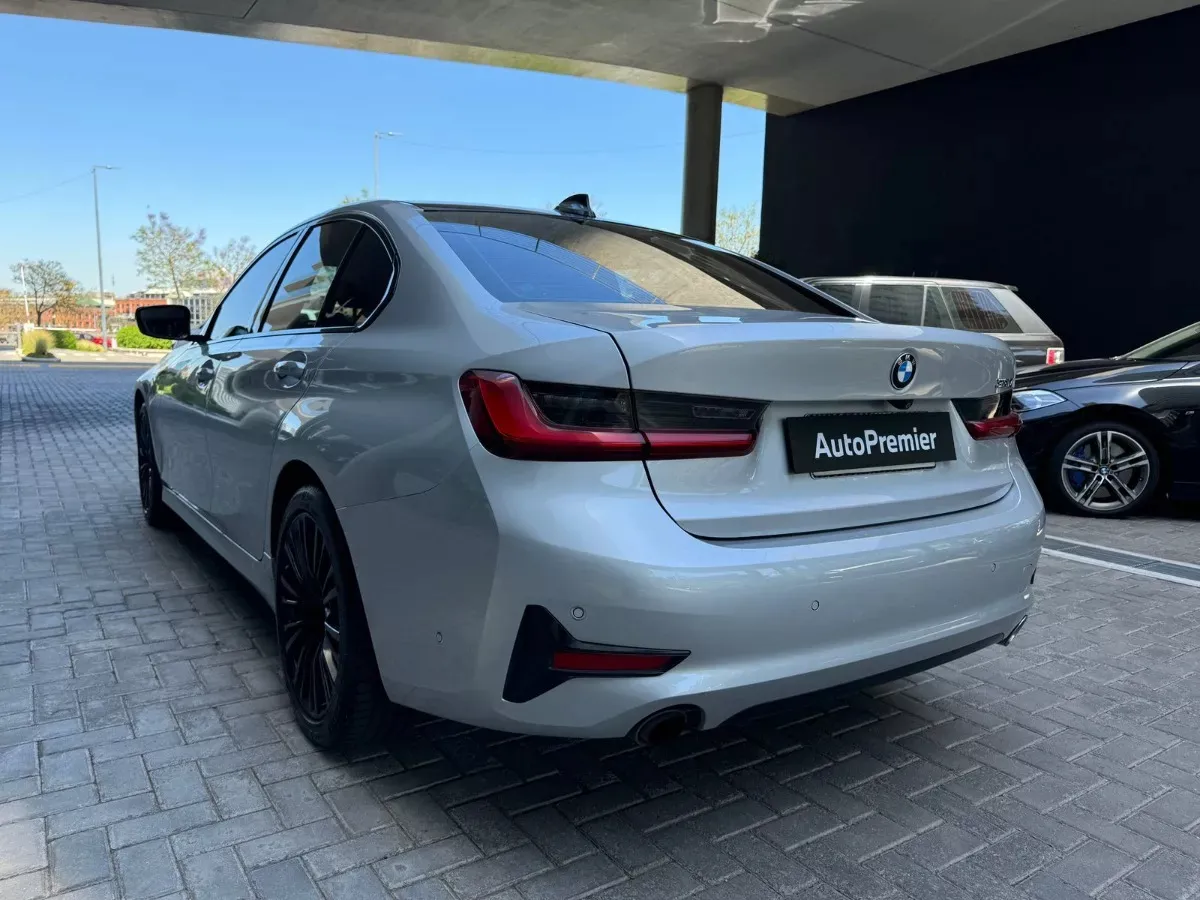 Mira esta publicación de BMW Serie 3