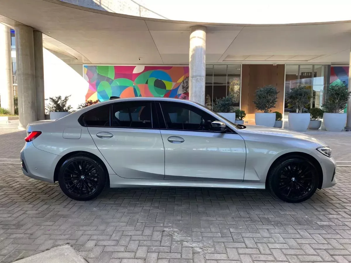 Mira esta publicación de BMW Serie 3