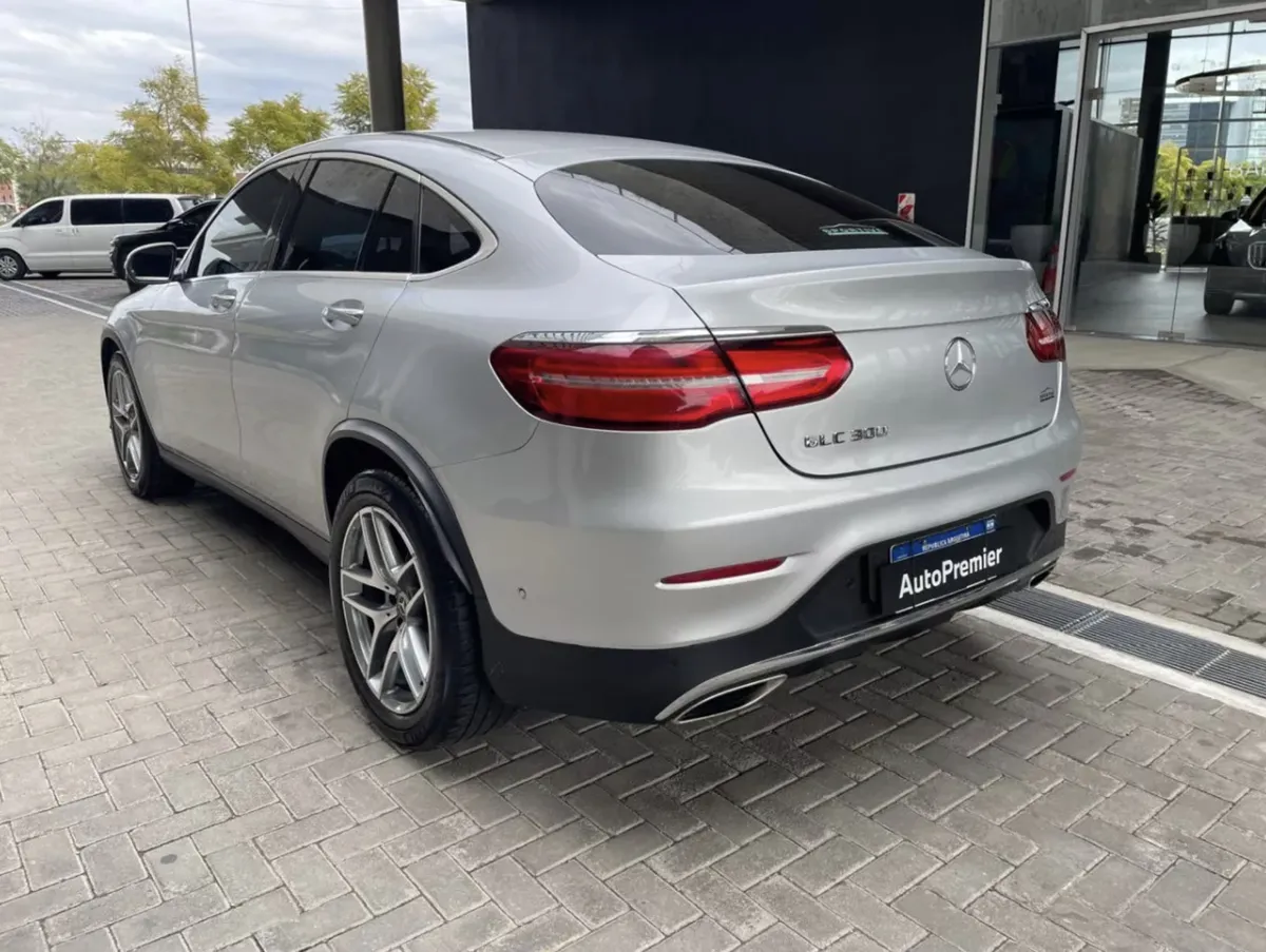 Mira esta publicación de Mercedes Benz GLC