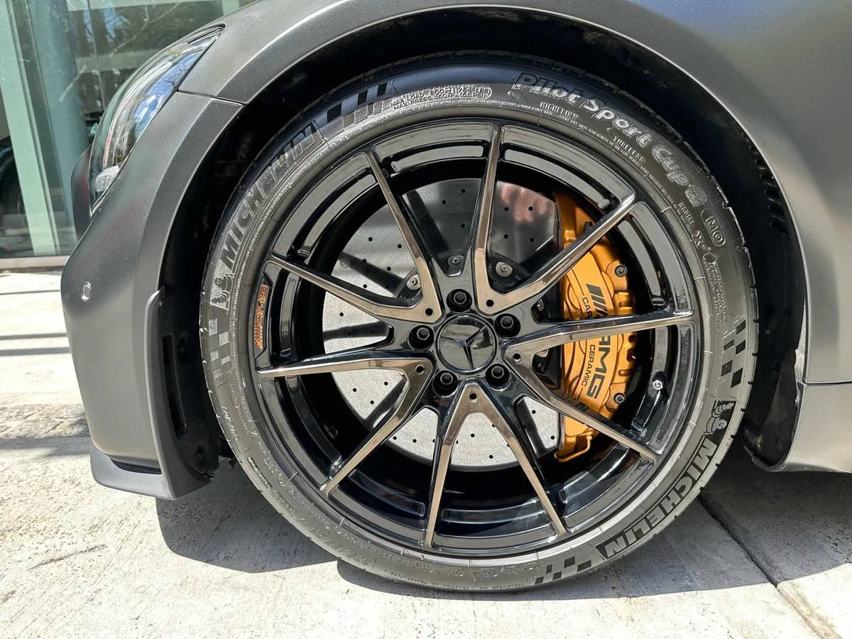 Mercedes Benz GT Foto #14