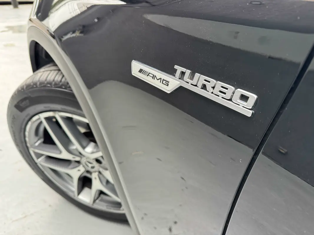 Mira esta publicación de Mercedes Benz GLC
