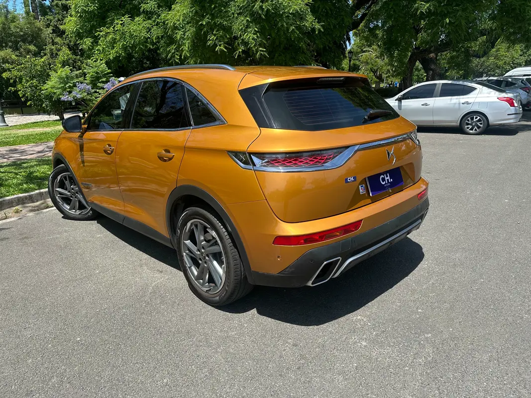 Ds Automobiles DS7 Foto #4