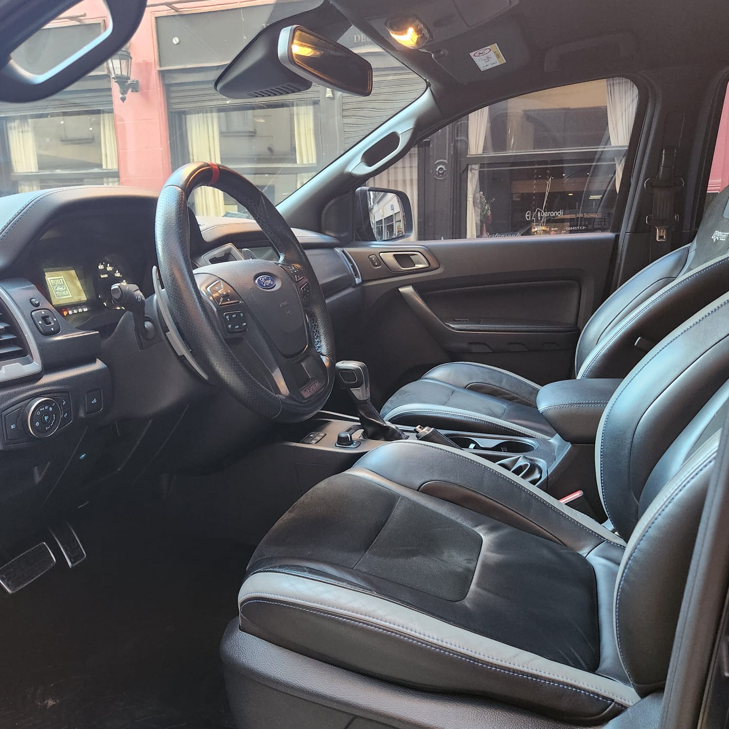 Mira esta publicación de Ford Ranger Raptor 2019 en Motordil