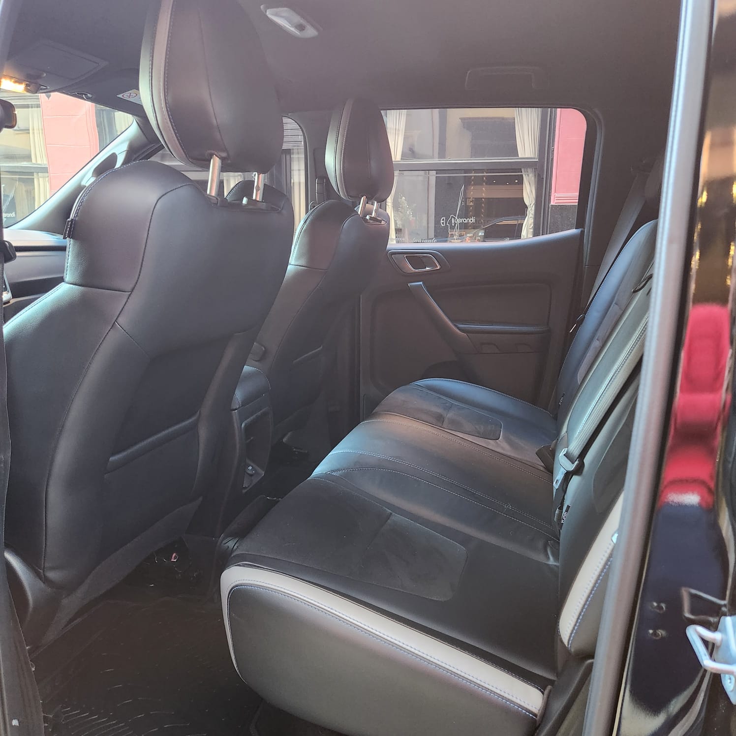 Mira esta publicación de Ford Ranger Raptor 2019 en Motordil