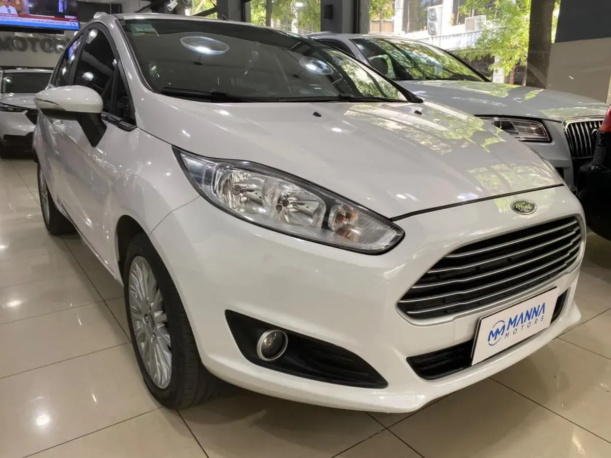 Mira esta publicación de Ford Fiesta 2017 en Motordil