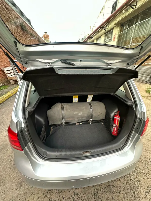 Volkswagen Suran Foto #9