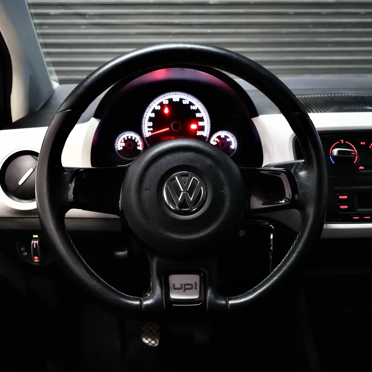 Mira esta publicación de Volkswagen UP 2017 en Motordil