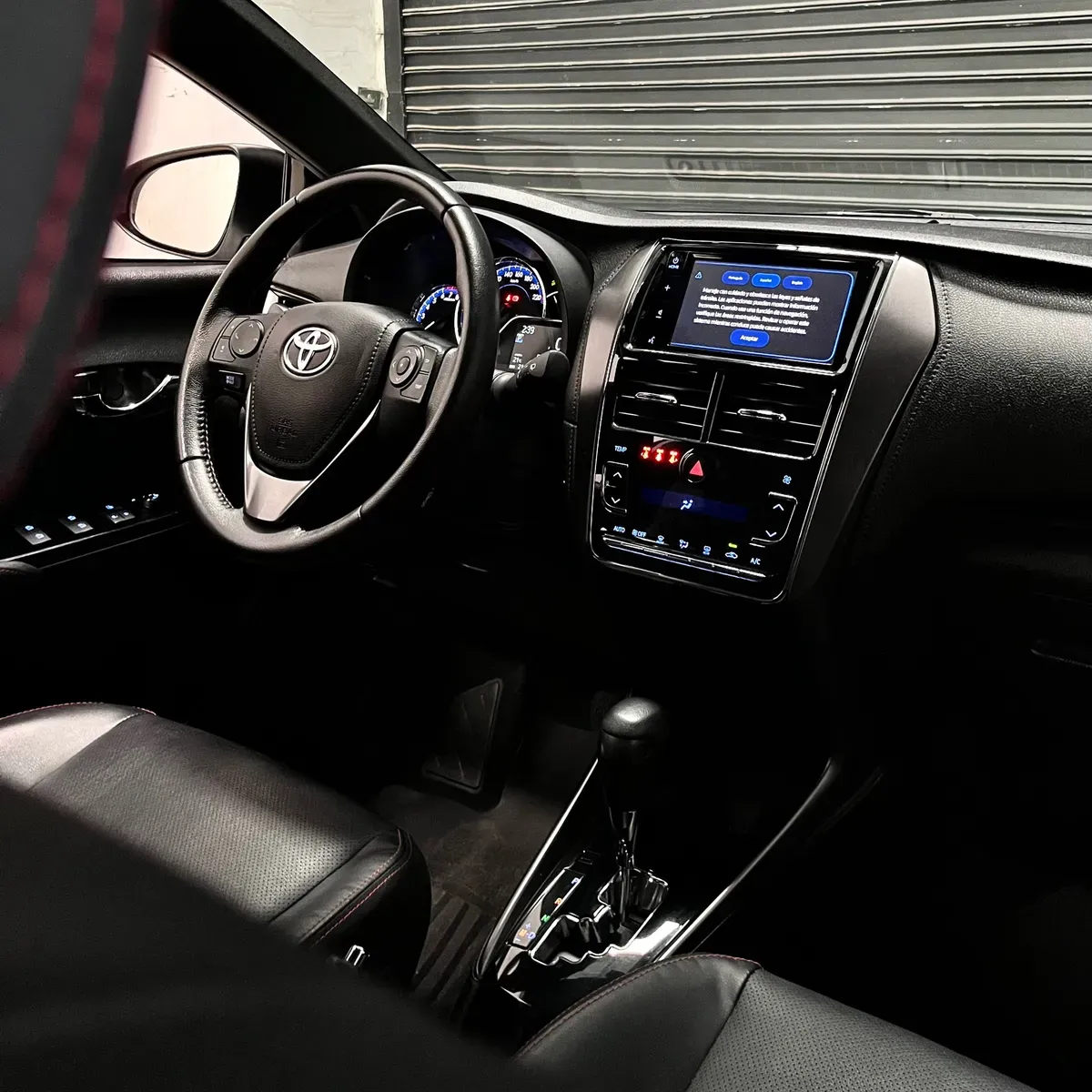 Toyota Yaris Foto #13