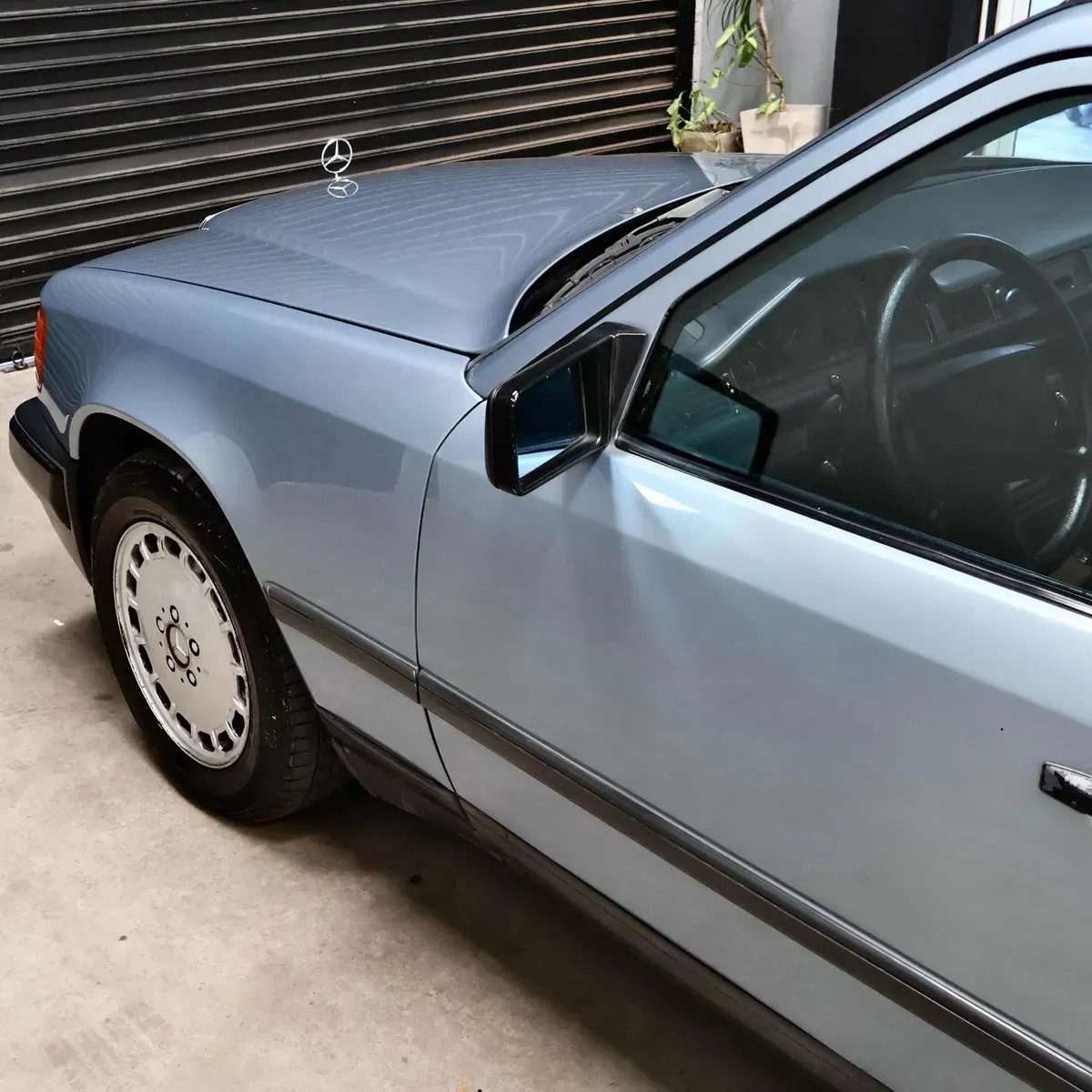 Mira esta publicación de Mercedes Benz Clase E 1986 en Motordil