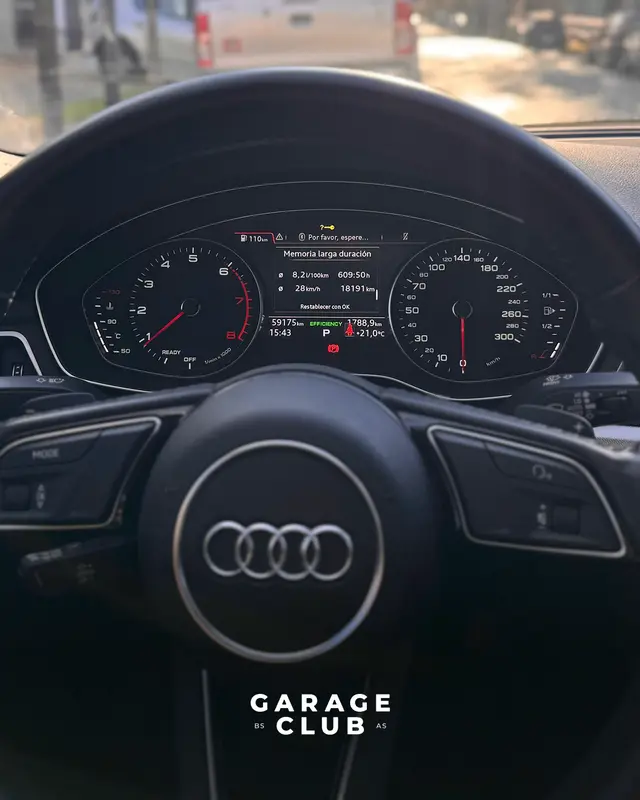 Audi A4 Foto #11