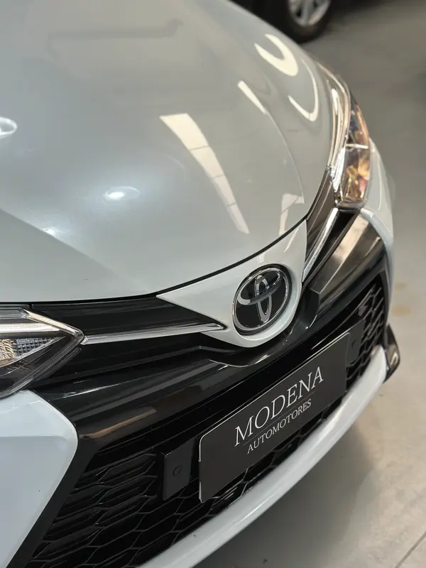 Toyota Yaris Foto #11