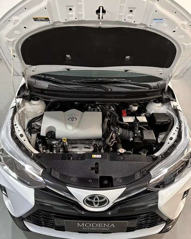 Toyota Yaris Foto #7