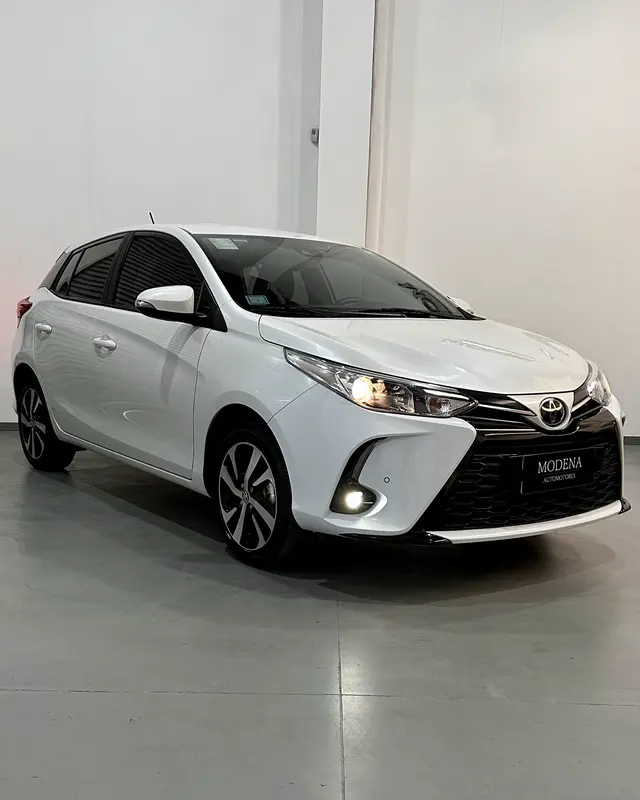 Toyota Yaris Foto #12