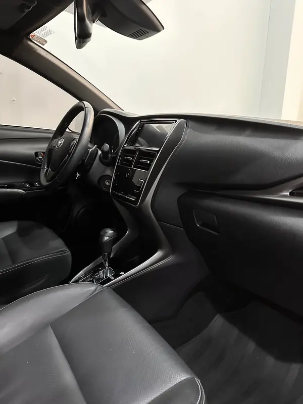 Toyota Yaris Foto #15