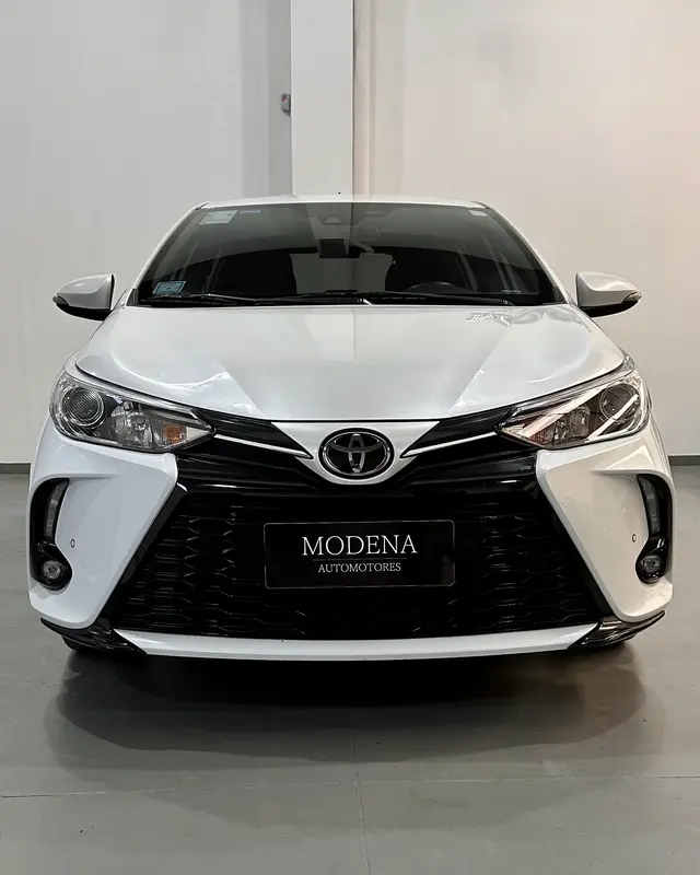 Toyota Yaris Foto #9