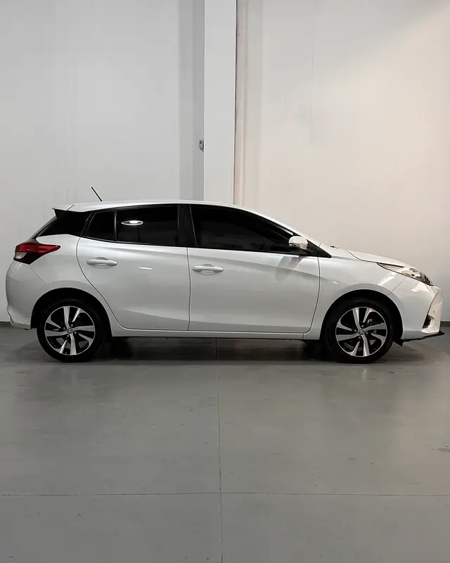 Toyota Yaris Foto #13