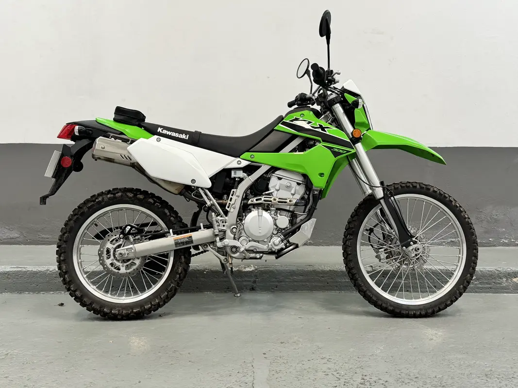 Mira esta publicación de Kawasaki KLX 300