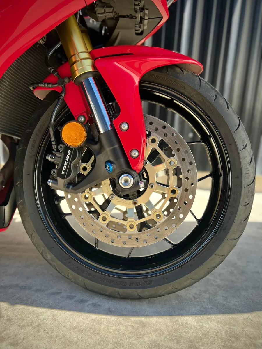 Honda CBR 600 RR Foto #14