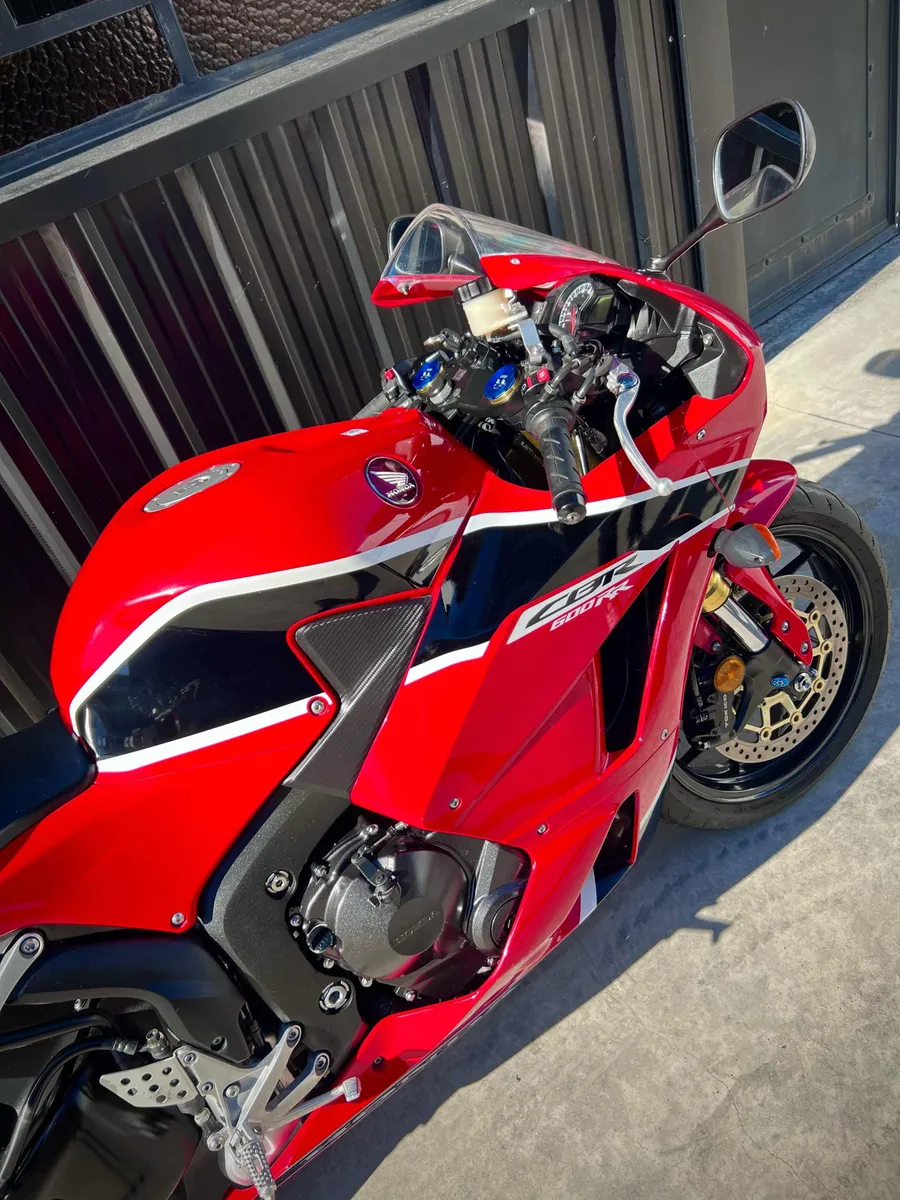 Honda CBR 600 RR Foto #21