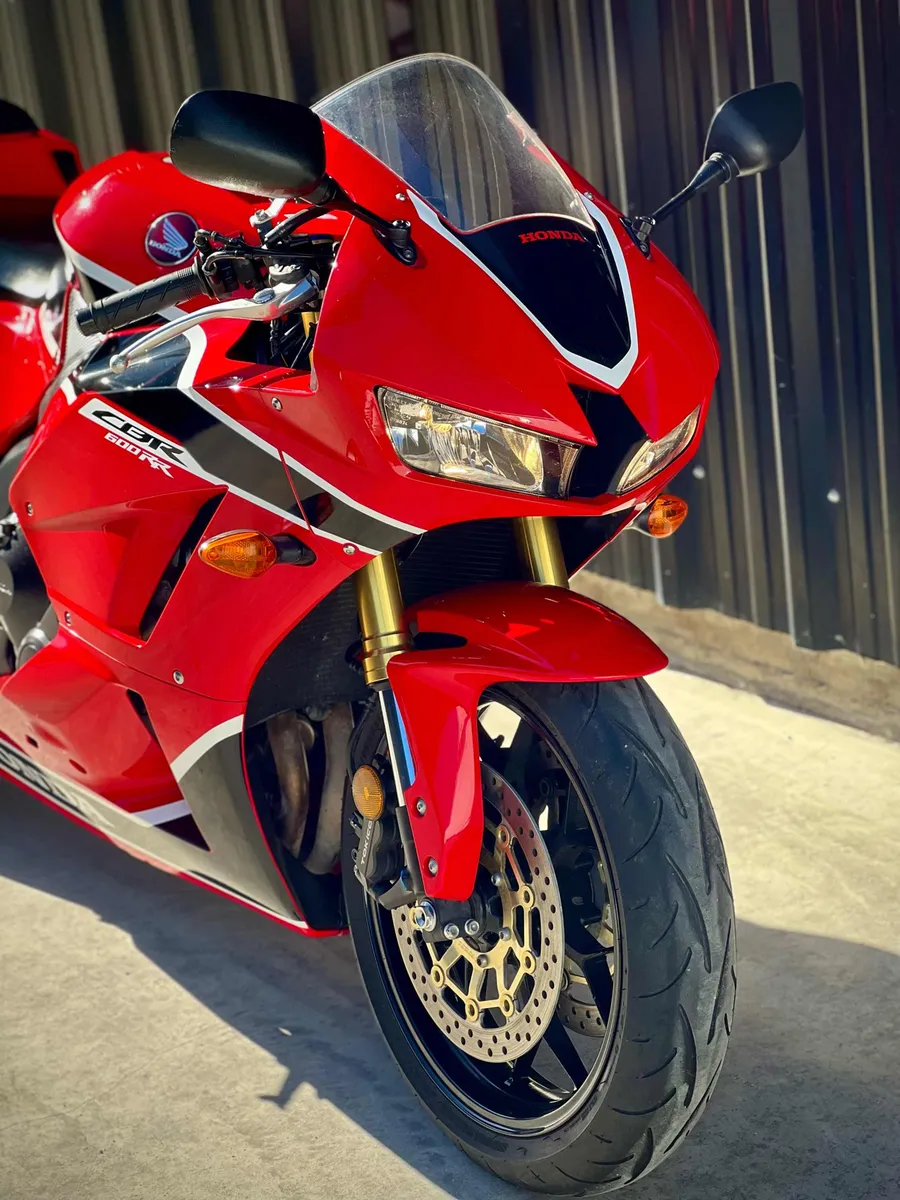 Honda CBR 600 RR Foto #16