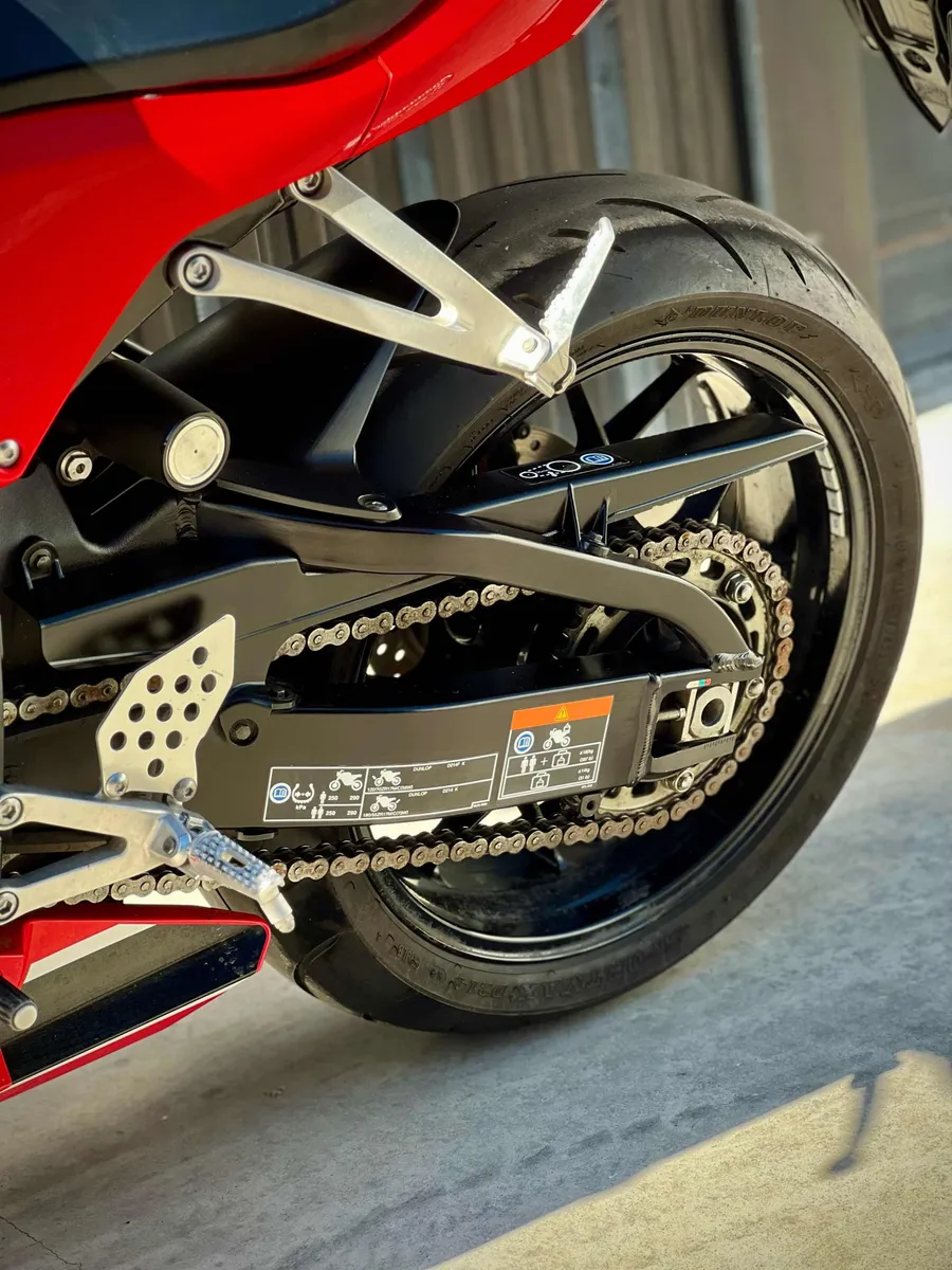 Honda CBR 600 RR Foto #20