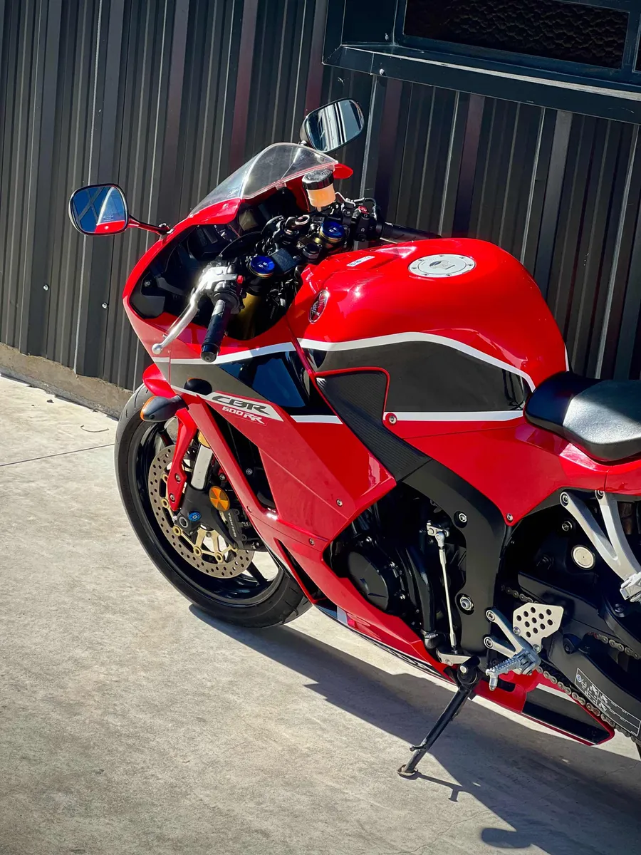Honda CBR 600 RR Foto #13