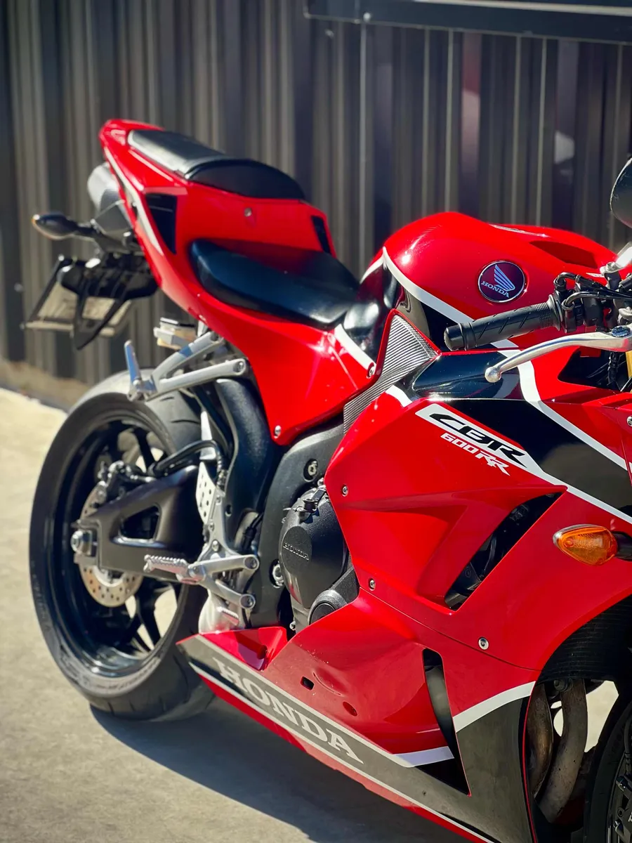 Honda CBR 600 RR Foto #8