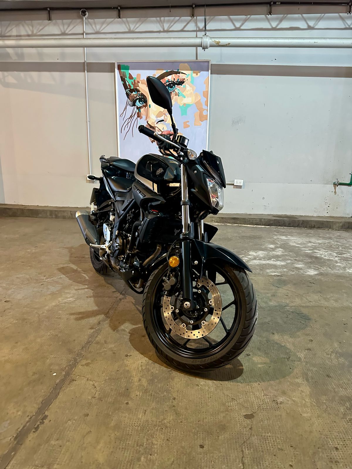 Yamaha 300 MT 03 Foto #4