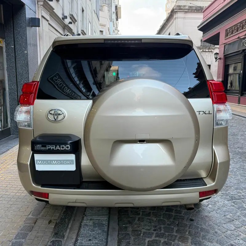 Toyota Land Cruiser Prado Foto #5