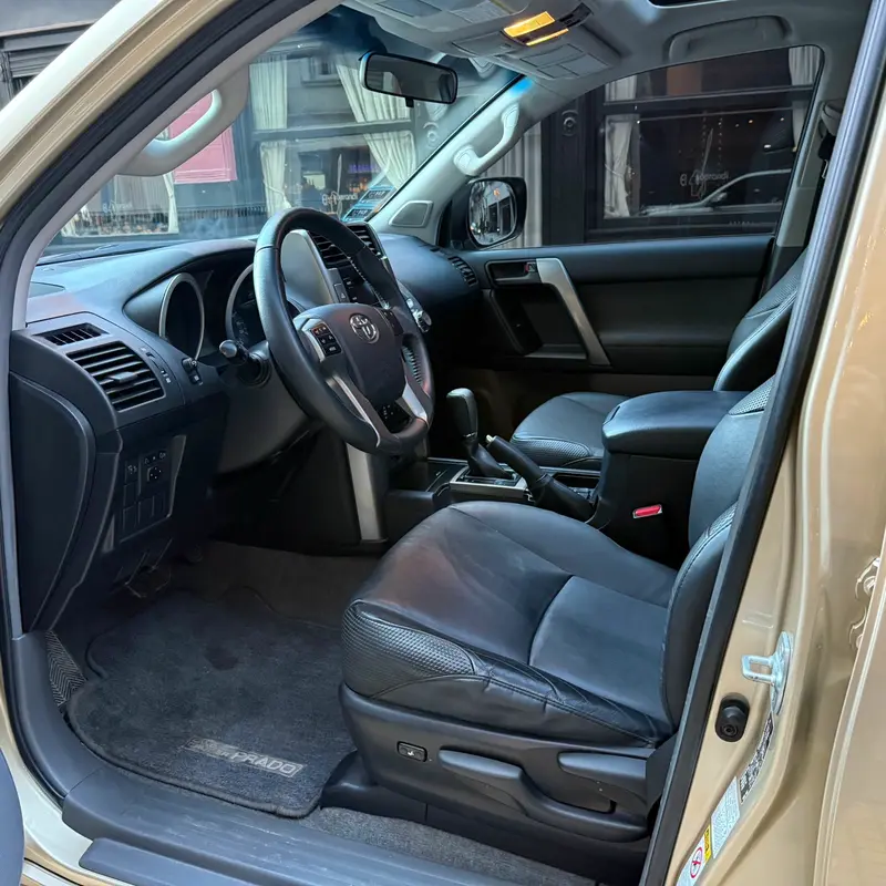 Toyota Land Cruiser Prado Foto #15