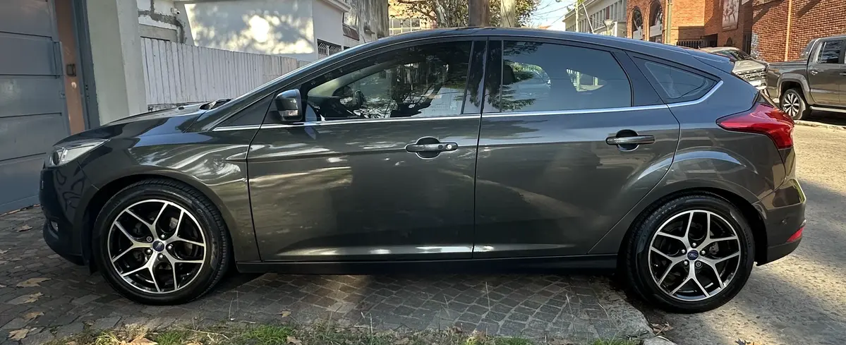 Ford Focus Foto #2