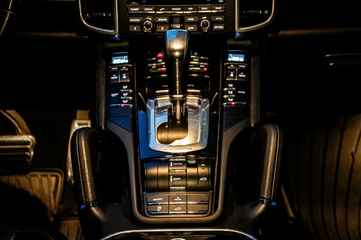 Porsche Cayenne Foto #9