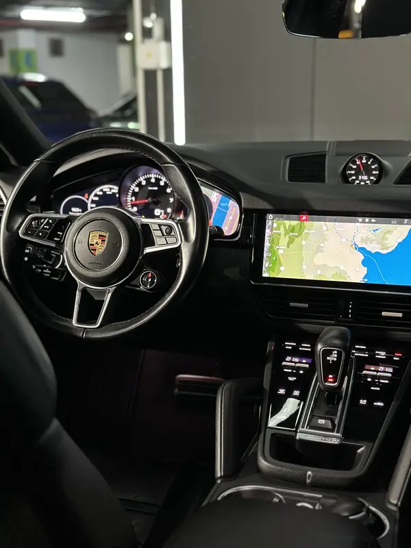 Porsche Cayenne Foto #13
