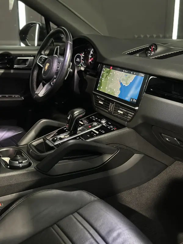 Porsche Cayenne Foto #16